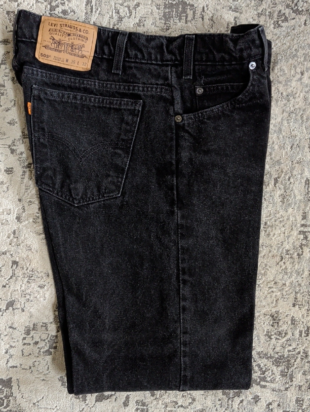 Levi's 505 Black Men's Jeans - Classic Straight Fit 36x32